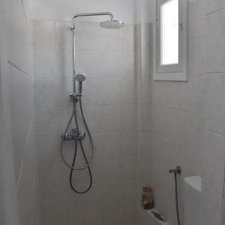 Spacious Veranda, House For 3, In The Village. * Kamári