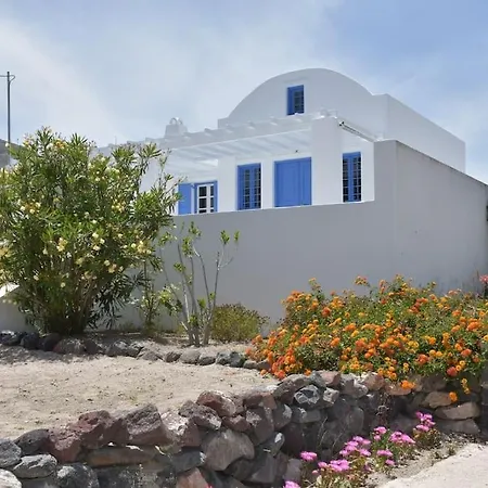 Spacious Veranda, House For 3, In The Village.