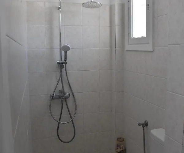 Spacious Veranda, House For 3, In The Village. * Kamári